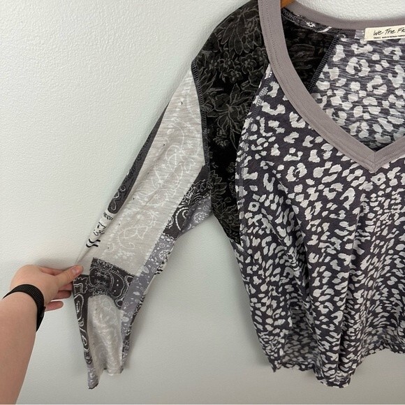 We The Free Free People Grey Friday Night Contrast Sleeve Animal Top Size Small - Picture 5 of 15